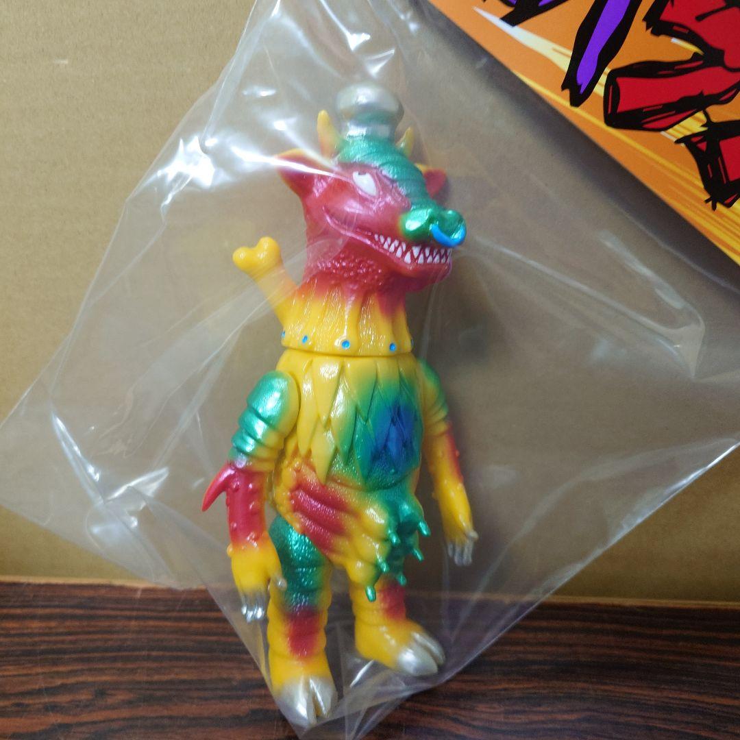 ウシカボーン　ソフビ　怪獣ランド　アニトイ　トロピカルパンチョカラー