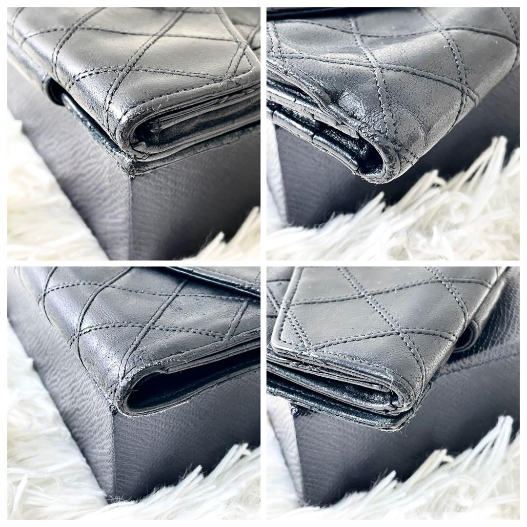 シャネル　CHANEL 二つ折り財布　ココマーク　ブラック　黒　レザー