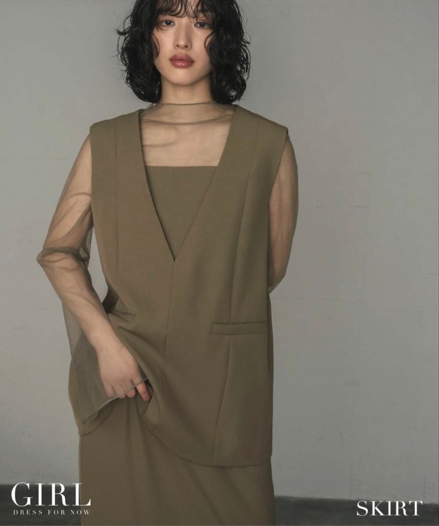 GIRL オケージョンドレス　チュールレイヤードトップス・タイトスカート　M