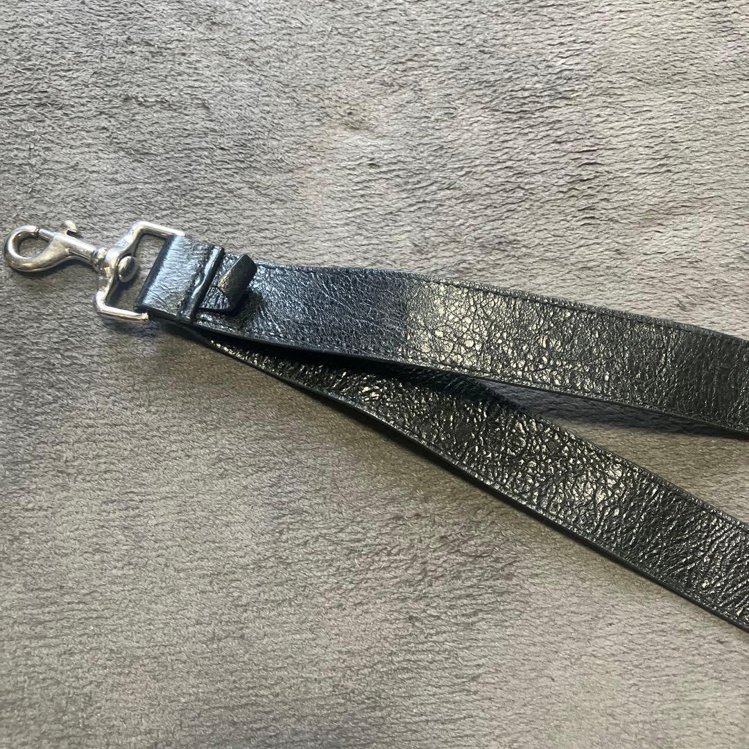 BALENCIAGA バレンシアガ ネックストラップ　ロゴ レザー　0705