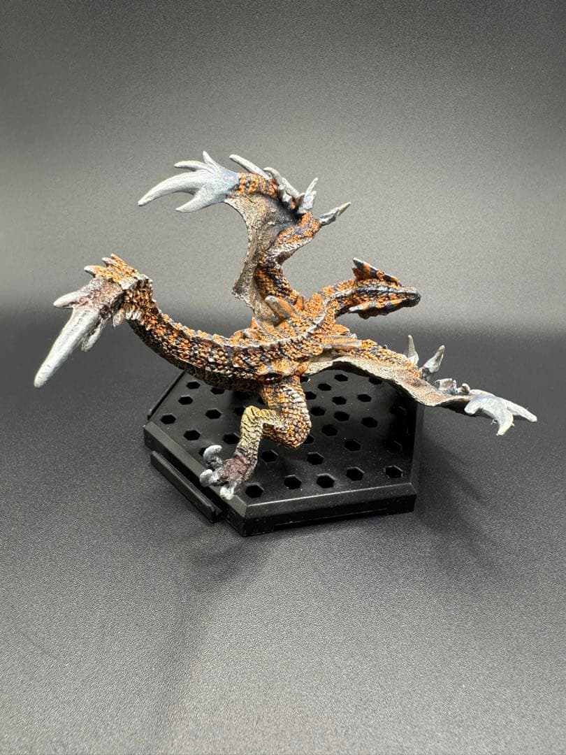 KIRINさん専用　モンスターハンター　フィギュア　雷轟竜&辿異種ティガレックス