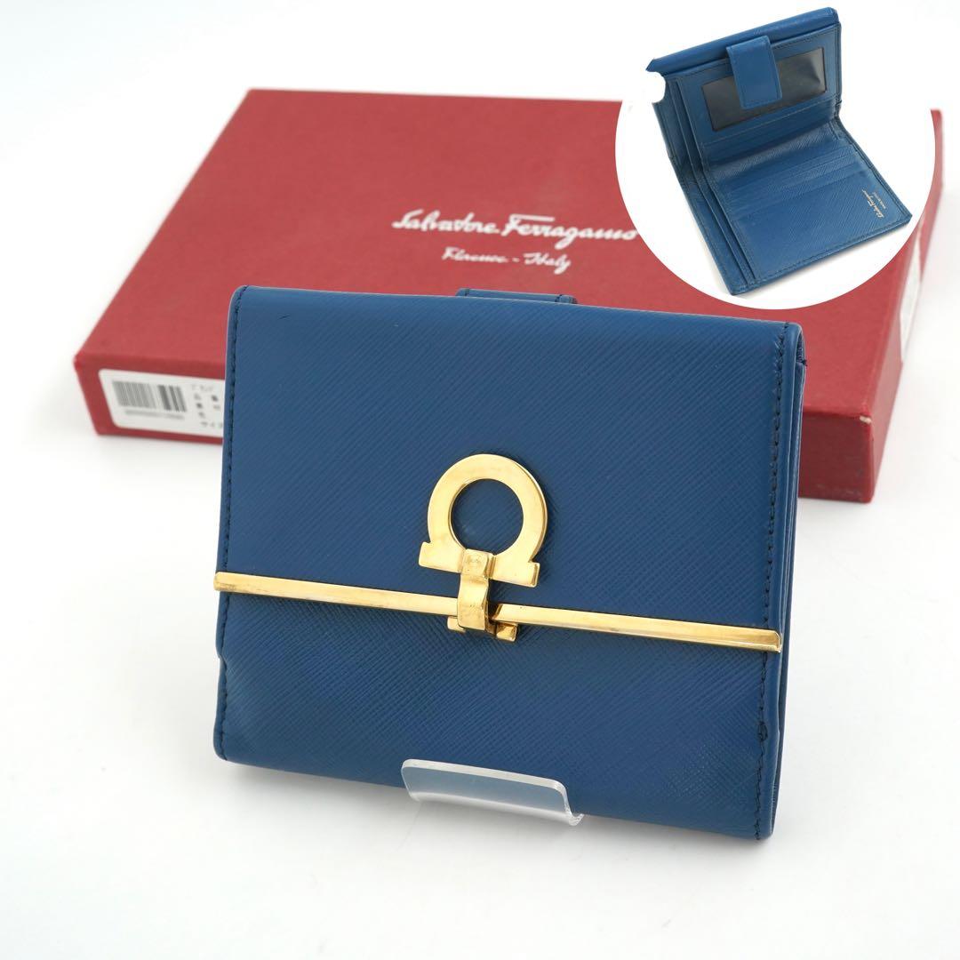 ✨未使用に近い✨　Ferragamo ミニ財布　ガンチーニクロジャー　二つ折り