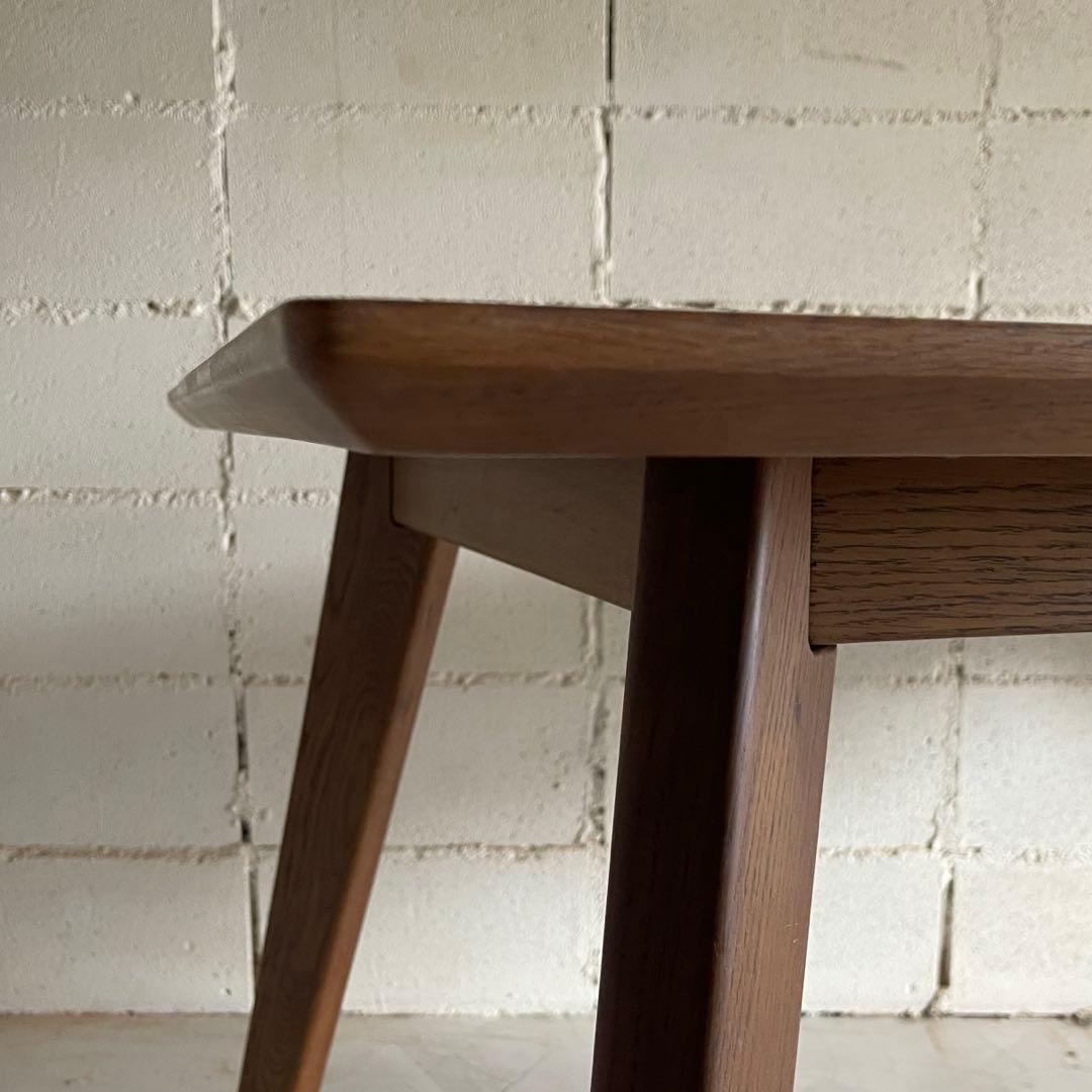 天然木オーク無垢材　ダイニングテーブル　テーパー角脚　斜め脚　北欧スタイル