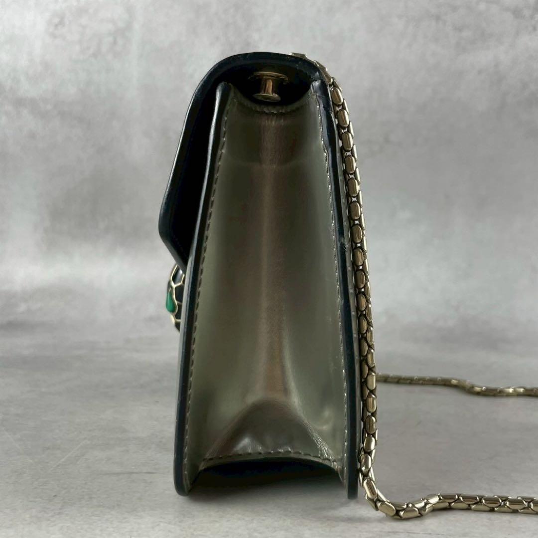 ブルガリ ショルダーバッグ セルペンティ パテントレザー シルバー