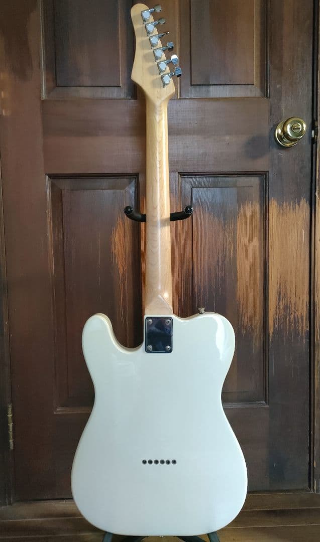 PlayTech テレキャスタータイプ エレキギター　白　本体のみ　USED