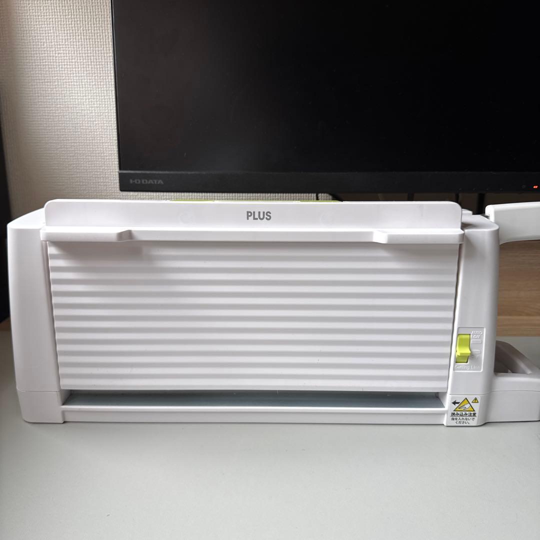 【使用頻度少ない】プラス 裁断機 PK-213