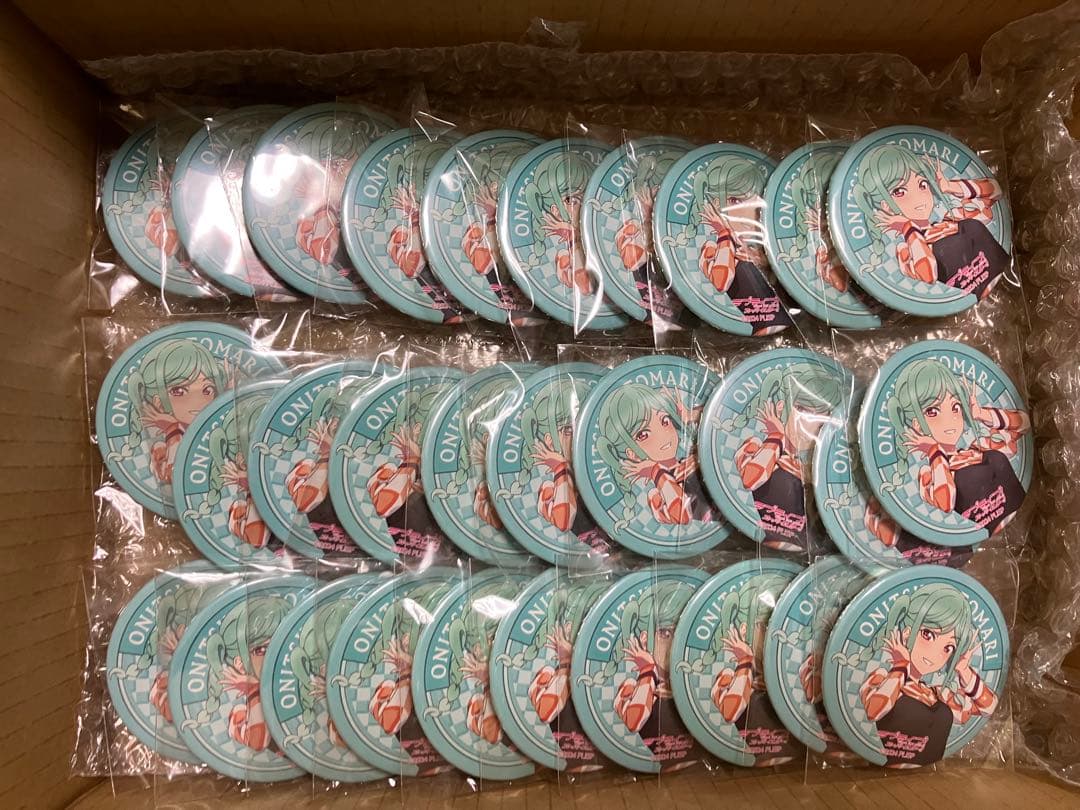 鬼塚冬毬 6th 丸缶バッジ30個