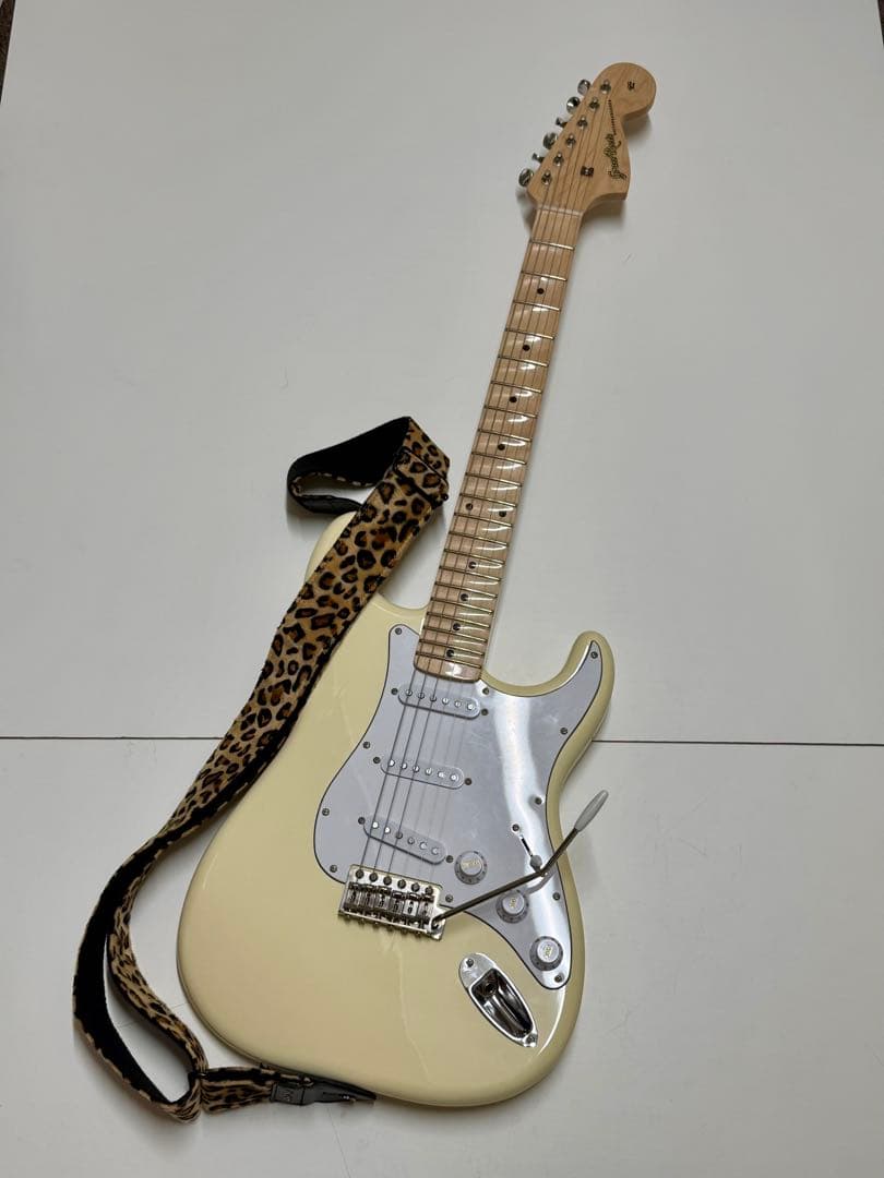 GRASSROOTS G-ST-SC/M　エレキギター