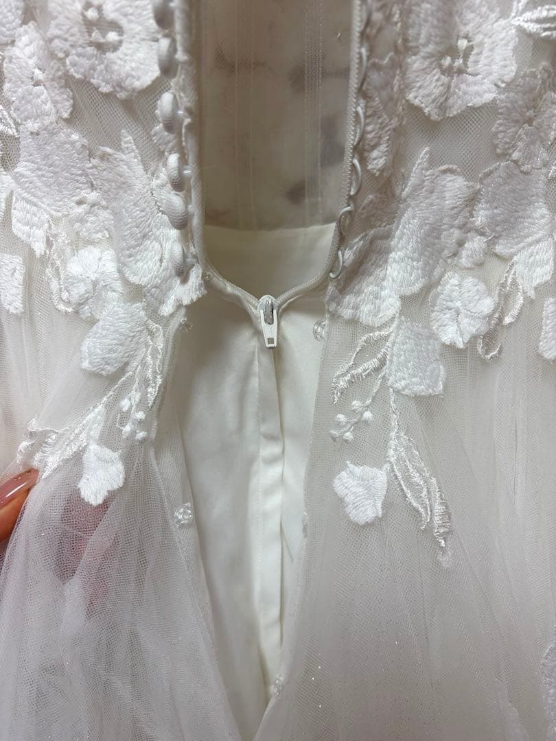 ウェディングドレス　ホワイト