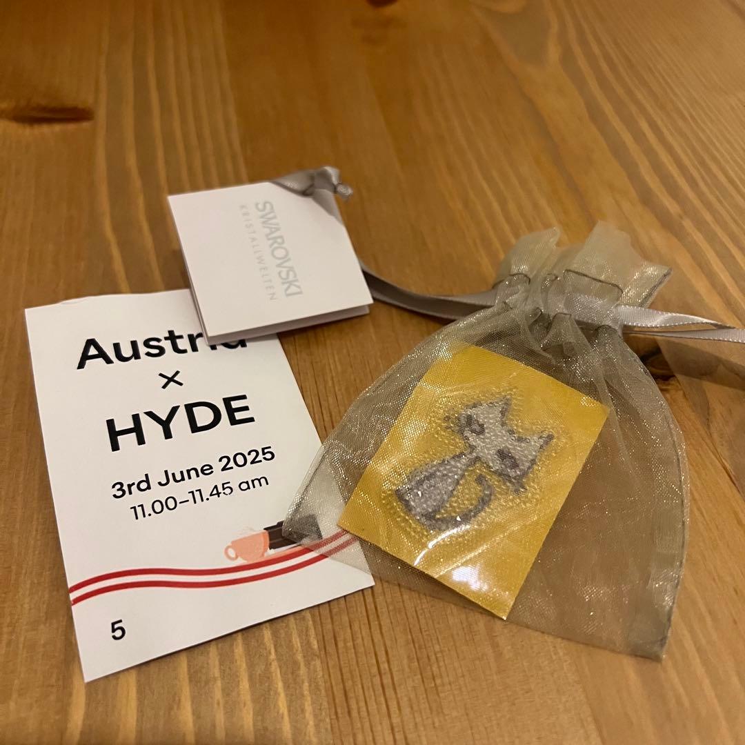 大阪万博　HYDE Edyh ステッカー　スワロフスキー オーストリア