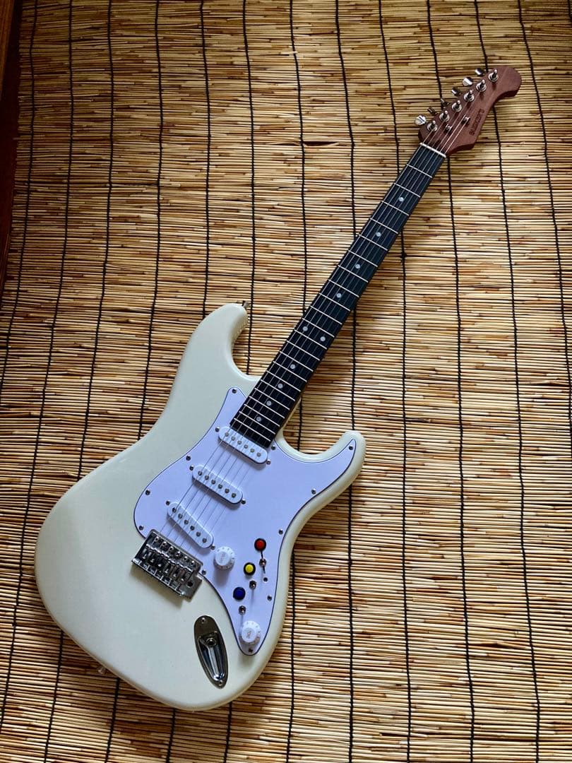 ☆美品珍品　ピックアップ個別選択式に改造したBuskers ST