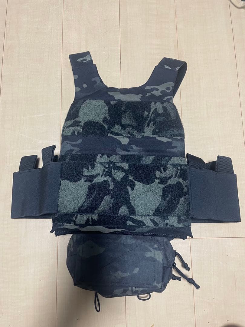 FERROタイプ マルチカムブラック プレートキャリア