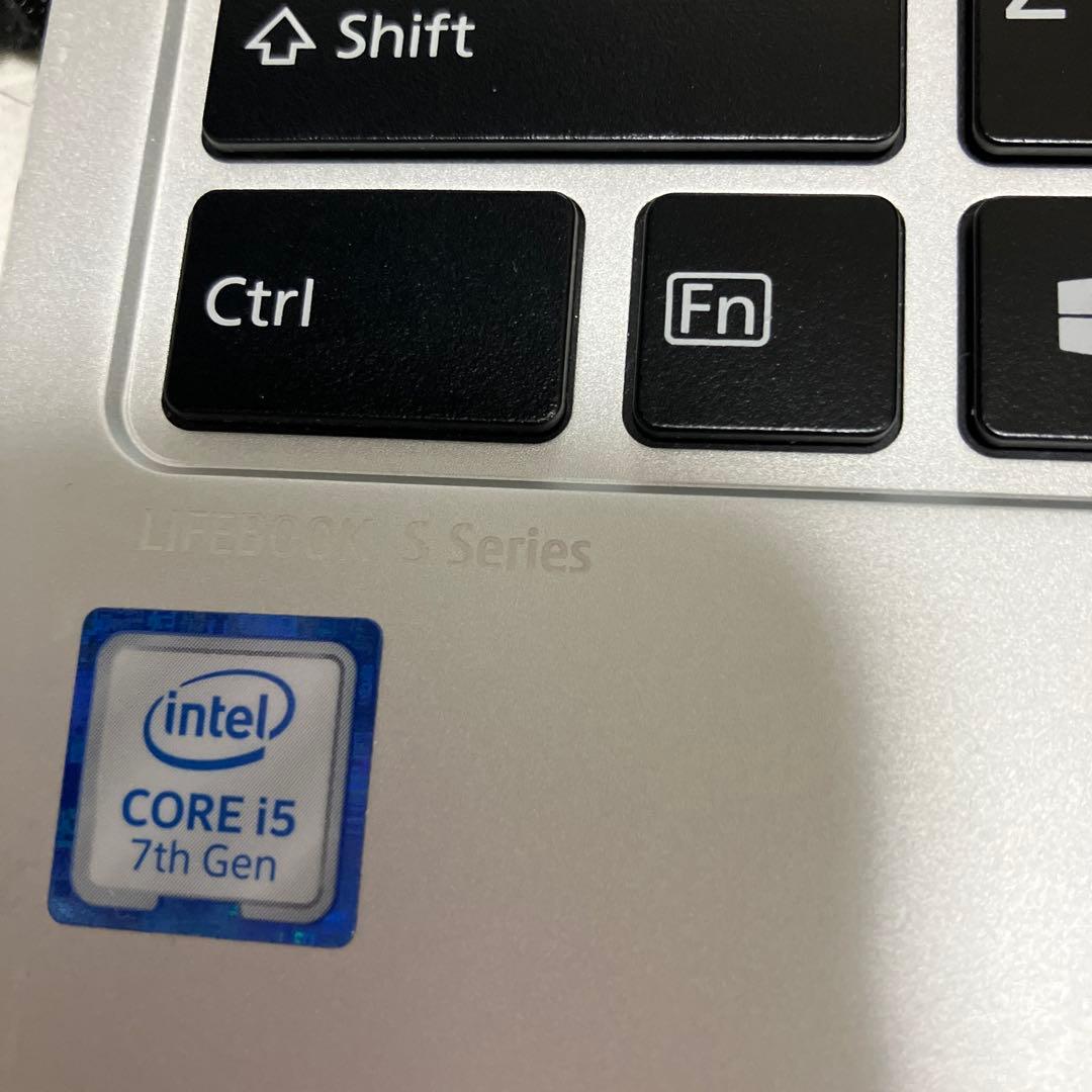 Fujitsu ノートPC Intel Core i5 7世代