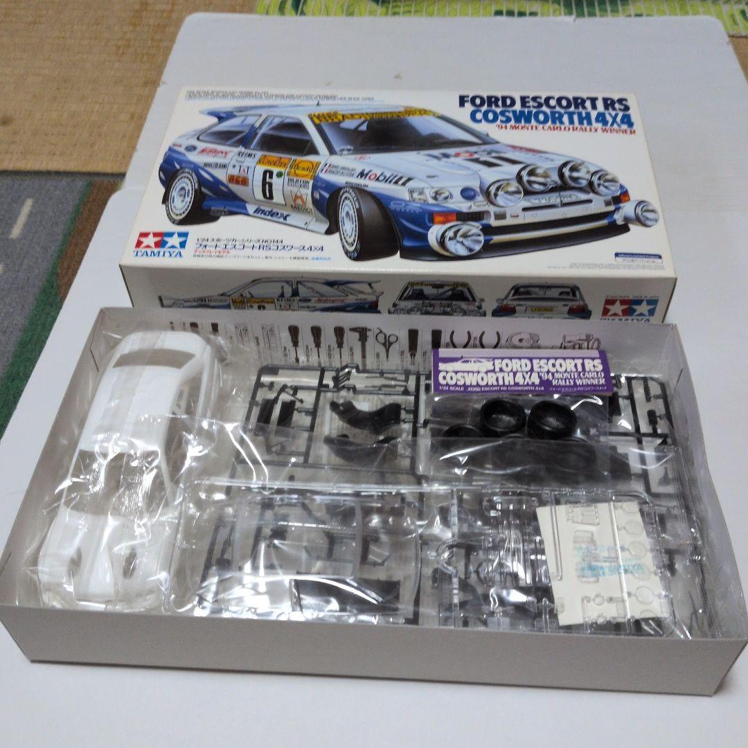 タミヤ1/24 フォードエスコート　2台