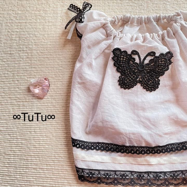 アイリッシュリネンの黒ちょうちょ　ハンドメイド犬服