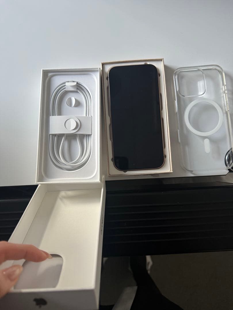 iPhone16pro 512GB デザートチタニウム