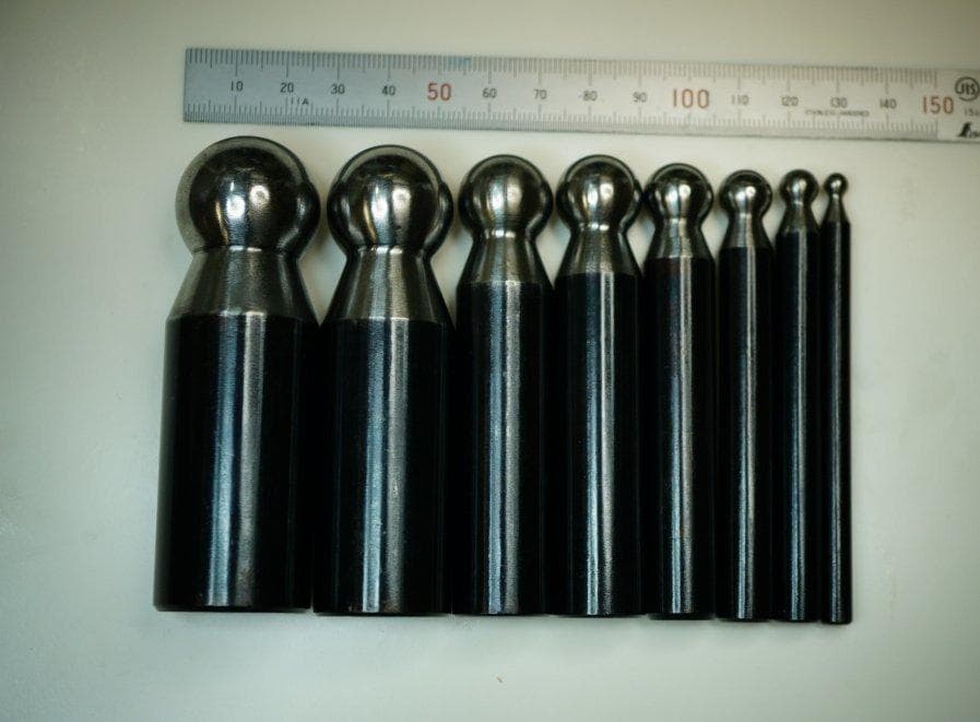 矢坊主８本　+　サイコロ台　コンチョ　リング　ベル　レザークラフト