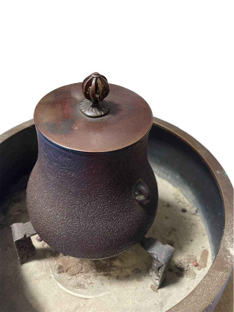 【本格茶道具】唐銅風炉 小釜 五徳 灰付き 3点セット 茶道具 置物 骨董
