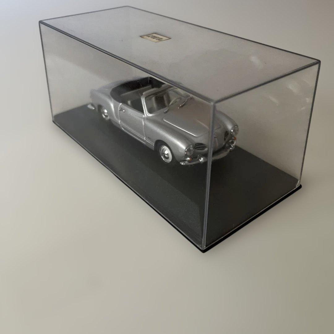 カルマンギア　MINICHAMPS