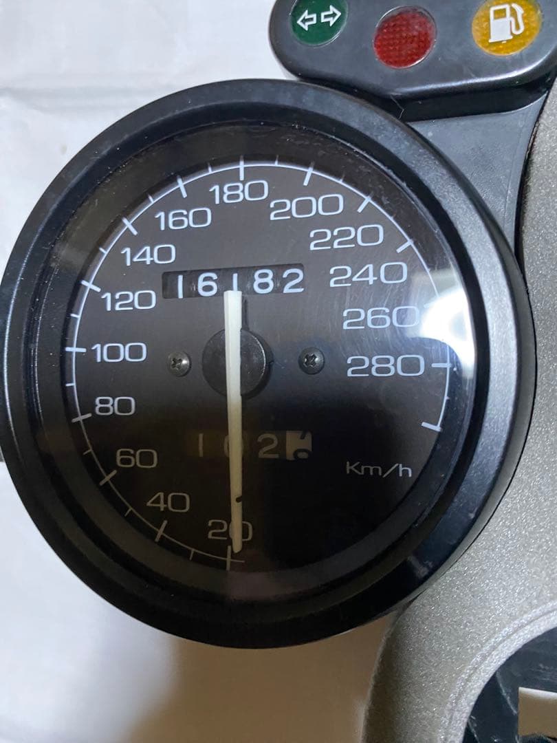 ドゥカティ 748、916、996系 純正スピードメーター、メーターケース　良品