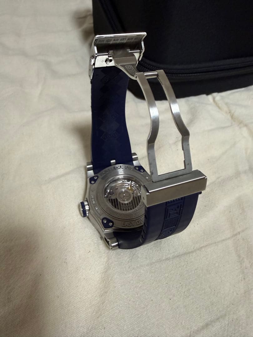 ROGER DUBUIS アナログ腕時計 シルバー/ネイビー