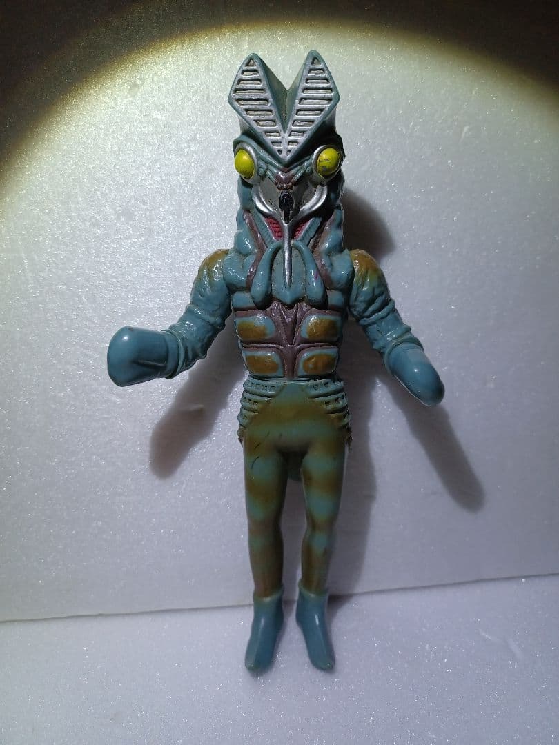 (昭和購入物)バルタン星人(身長約19.5cm)　ブルマァク　ソフビ