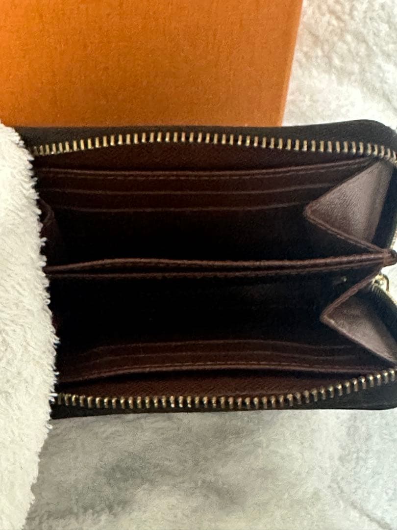 Louis Vuitton ジッピーケース　モノグラム　　　早い物勝ち⭐︎