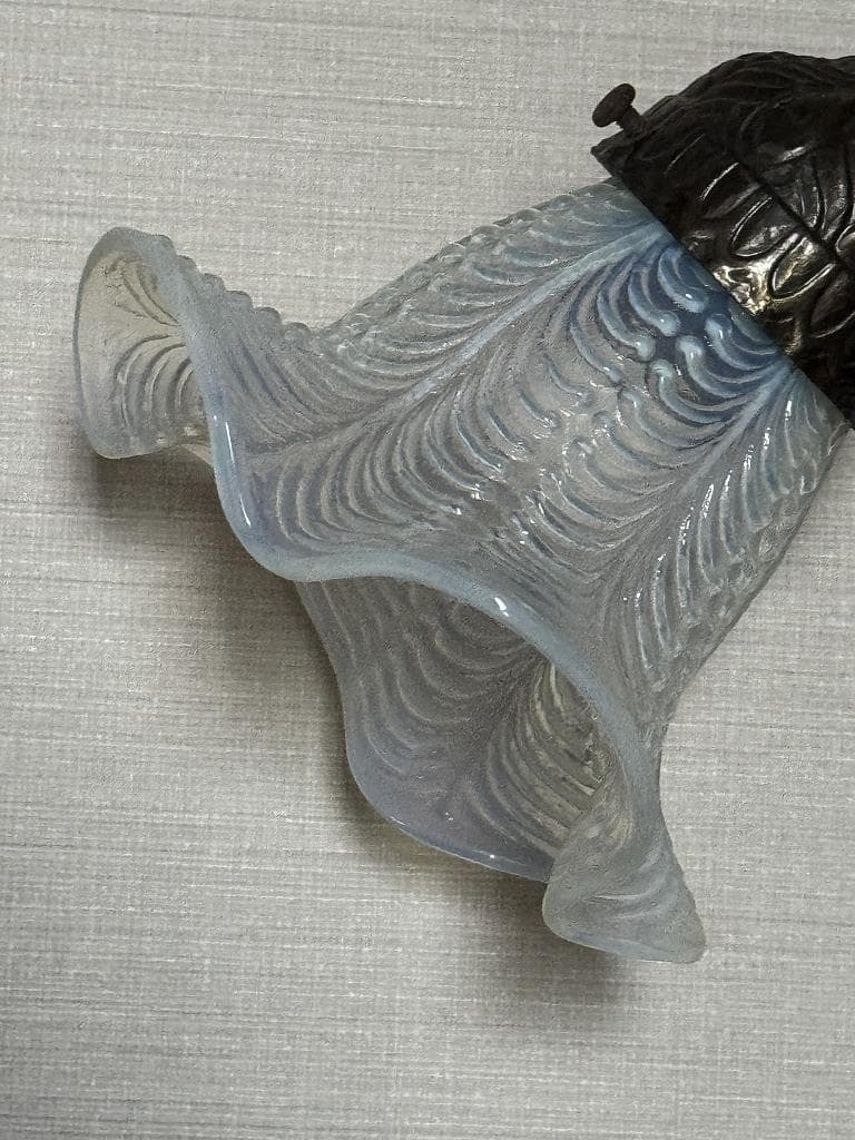 ⑨ アンティーク　オパールセンド　優雅なフリル　さざ波