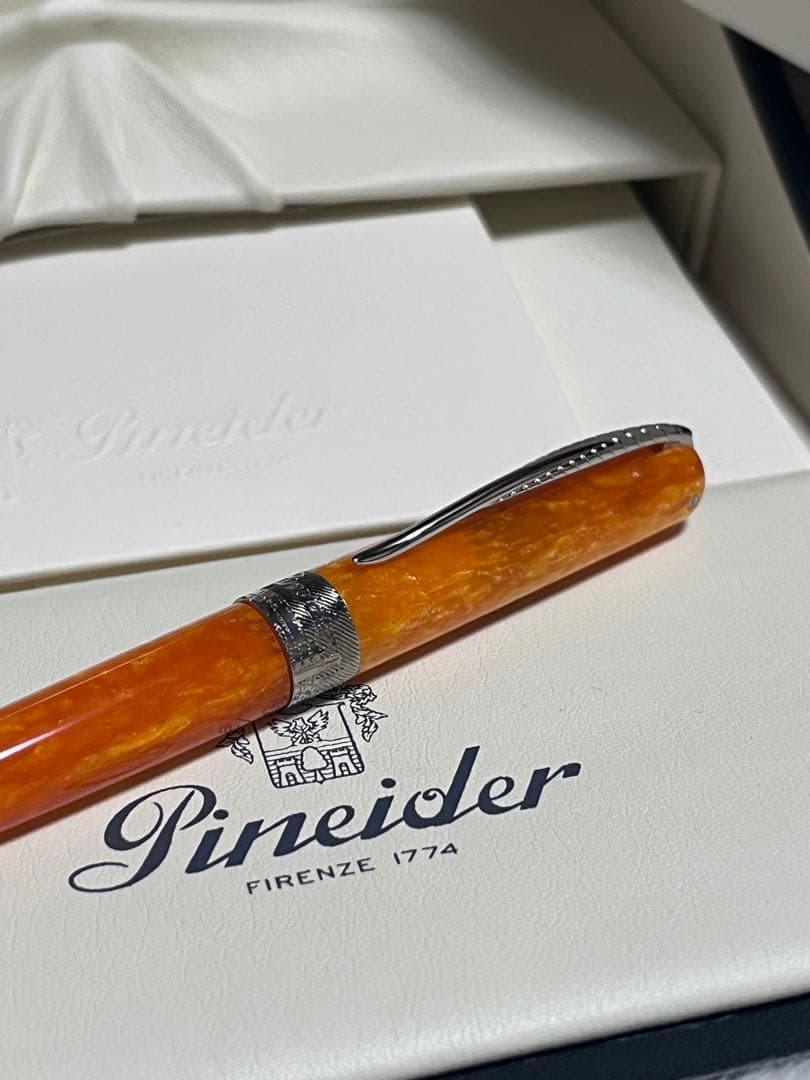 ☆廃番 新品未使用 ピナイダー ボールペン アバター サンフランイエロー☆