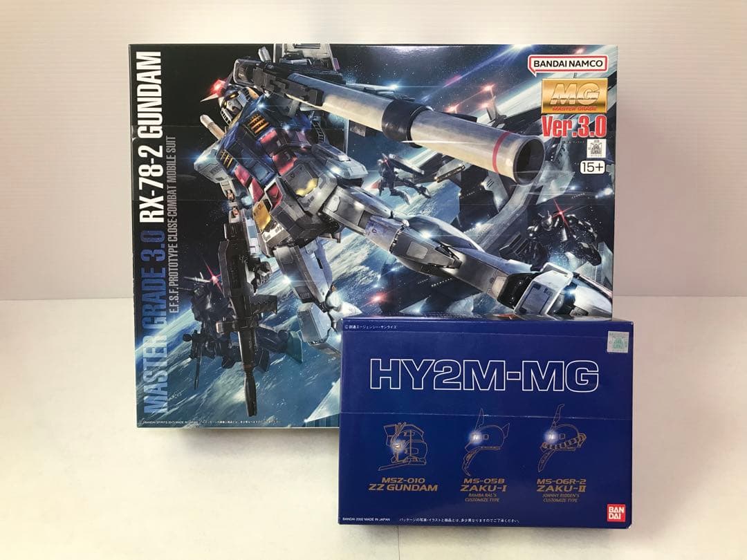 MG 1/100 ガンダム Ver.3.0 ➕　MG 発光ヘッド