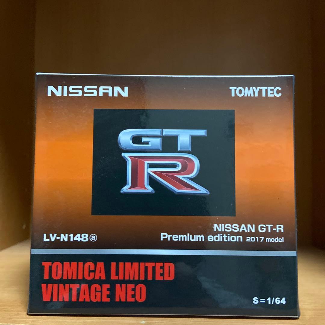 トミカリミテッドヴィンテージネオ　日産　GT-R プレミアムエディションオレンジ