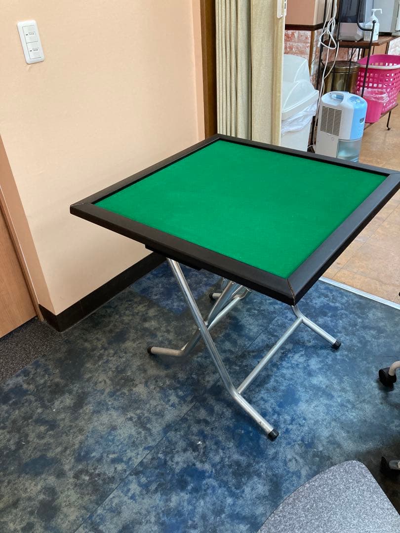 簡易麻雀卓と牌