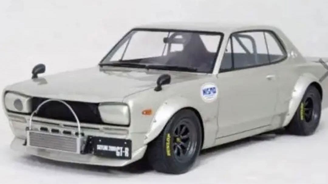 『絶版品』イグニッション モデル 1/18 スカイライン 2000 GT-R