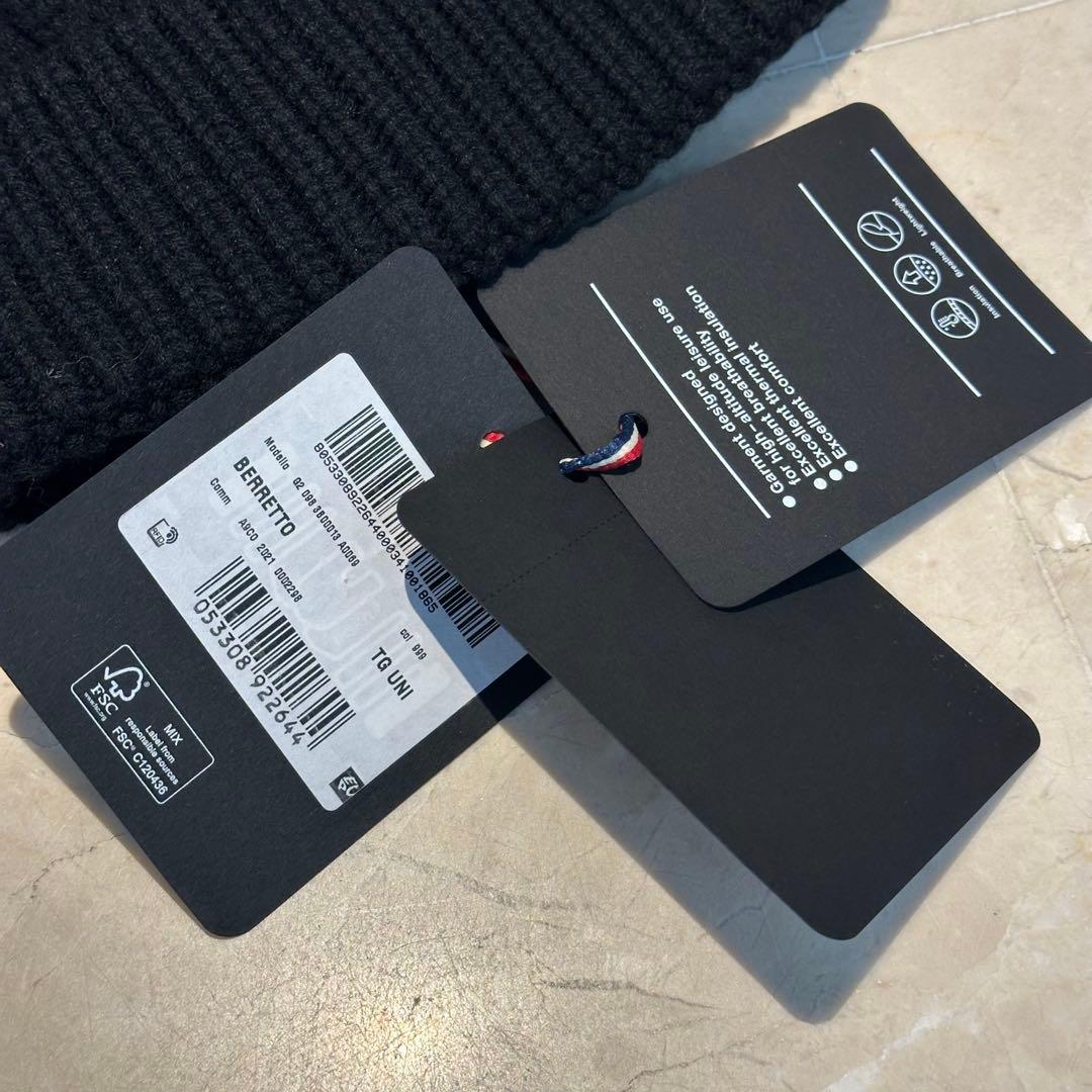 モンクレール ニット帽 新品 リアルファー