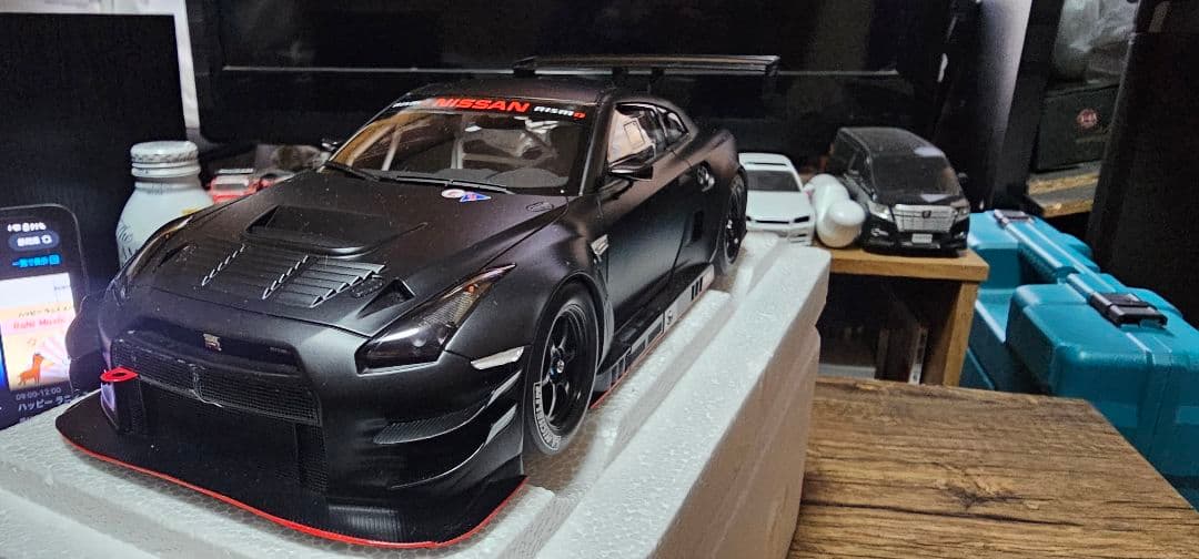 オートアート NISSAN GT-R NISMO GT3 1/18