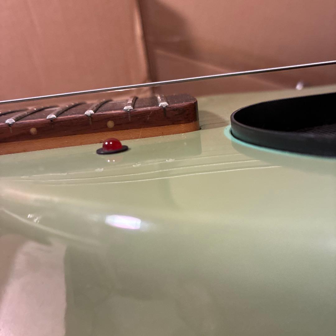 スピーカー内蔵エレキギター グリーン