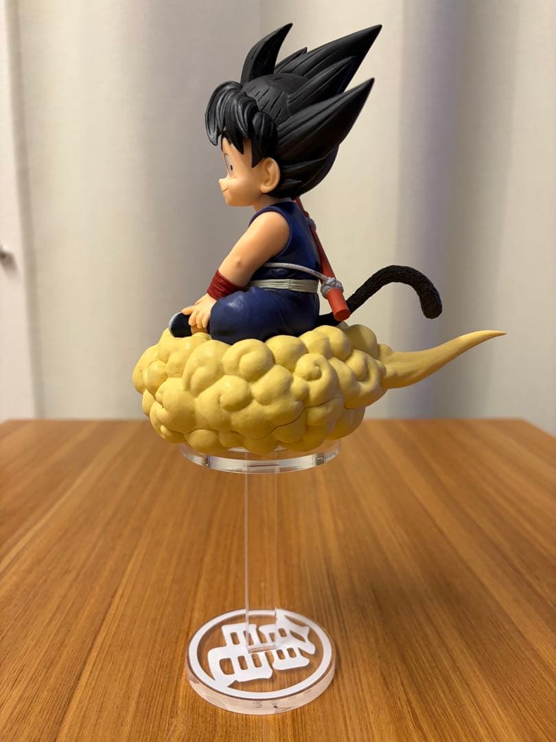 孫悟空 フィギュア　筋斗雲　ラストワン　専用台座付