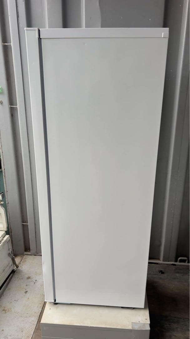 アイリスオーヤマ 24年スリム冷凍庫 IUSN-S12A-W 120L