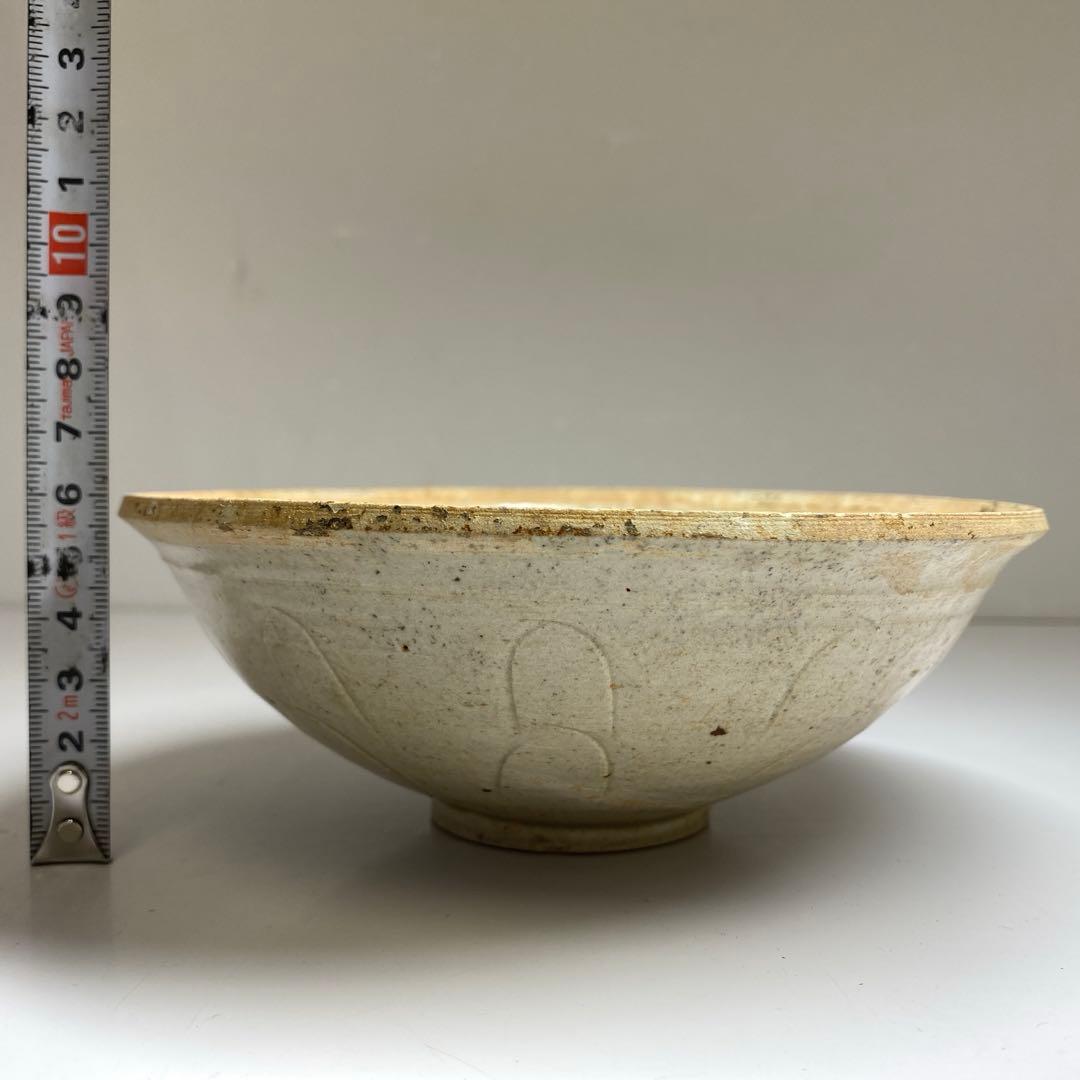中国宋時代　白磁花弁文茶碗　口径16㎝ 東Y7-0402☆2F