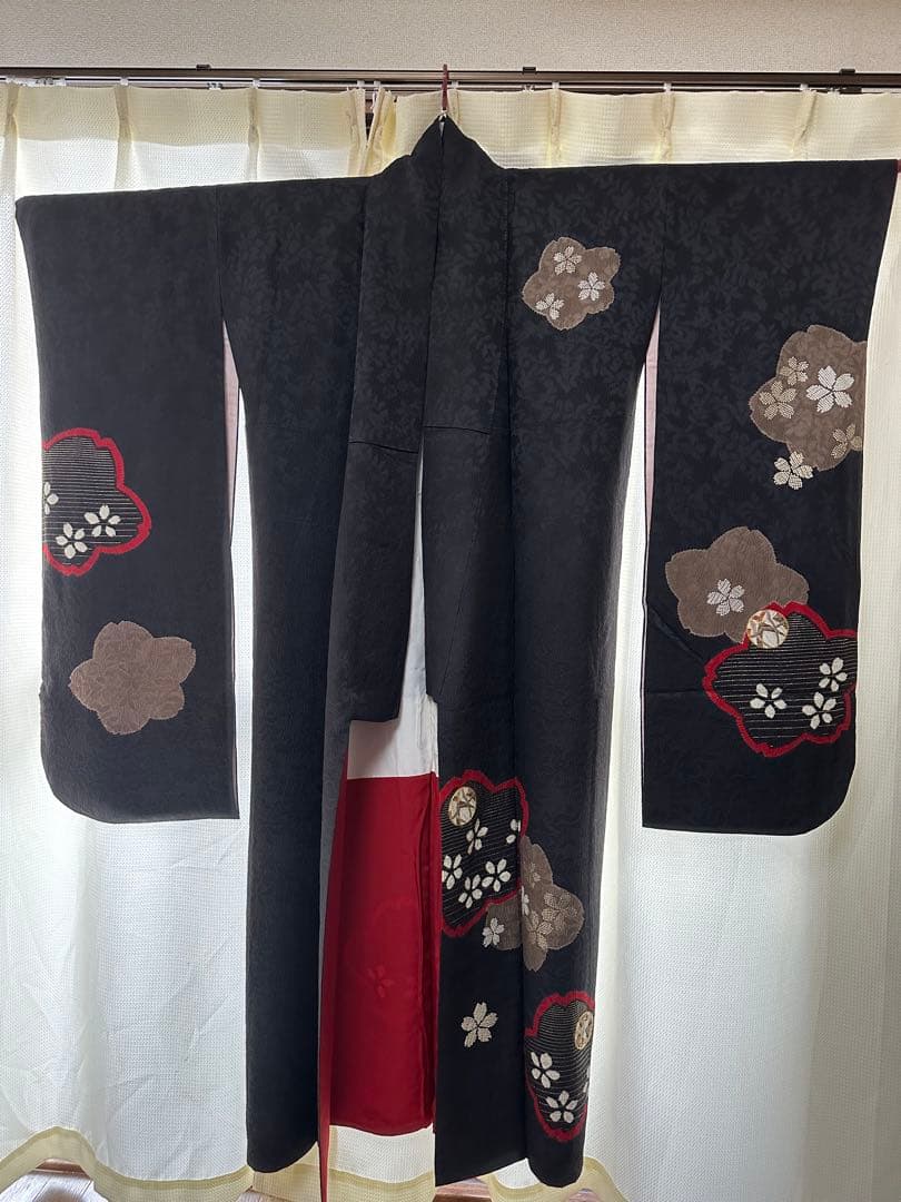 花柄染め抜き　地模様ほぼ黒振袖　帯　成人式 152㎝　中古美品　現状渡し