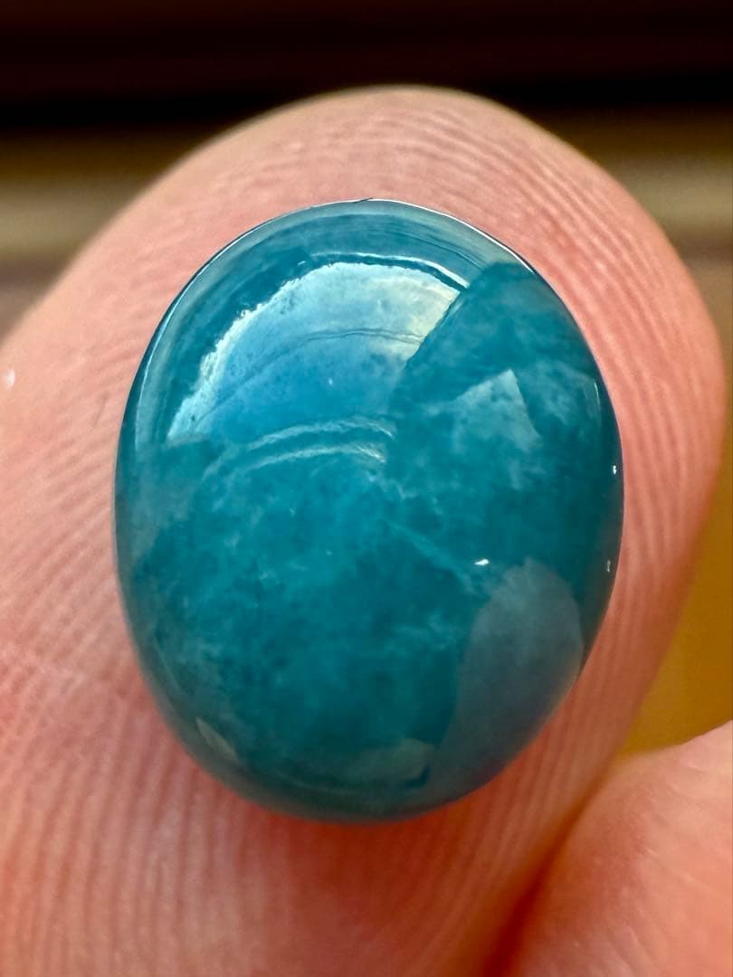 新潟県糸魚川市市振海岸産青(コバルト)ヒスイ　ルース　5.25ct