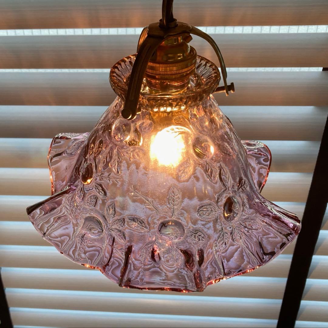 フェントン　ガラスランプシェードオパールセント　アンティーク