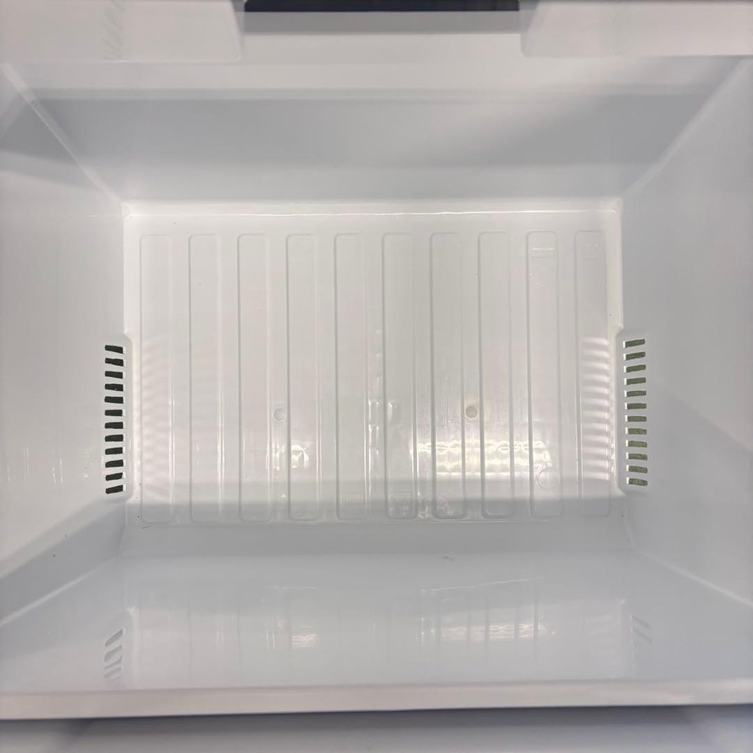 594 2023年製 三菱 大型冷蔵庫 300L強 自動製氷 小型 家庭用 右開