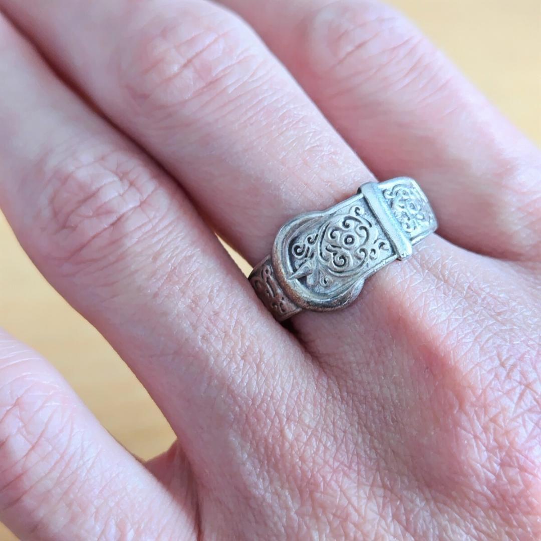 【英国ヴィンテージ】スターリングシルバー　 22.5号 バックル リング 指輪