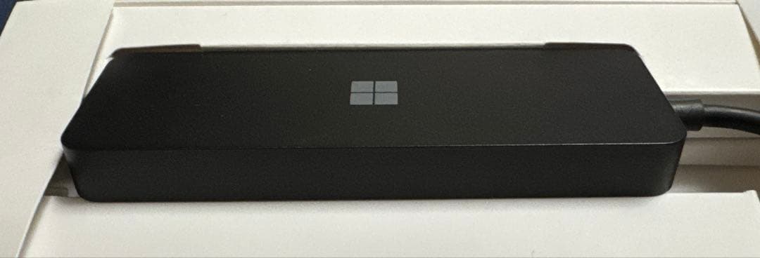 【美品】Microsoft 4K ワイヤレスアダプター UTH-00036