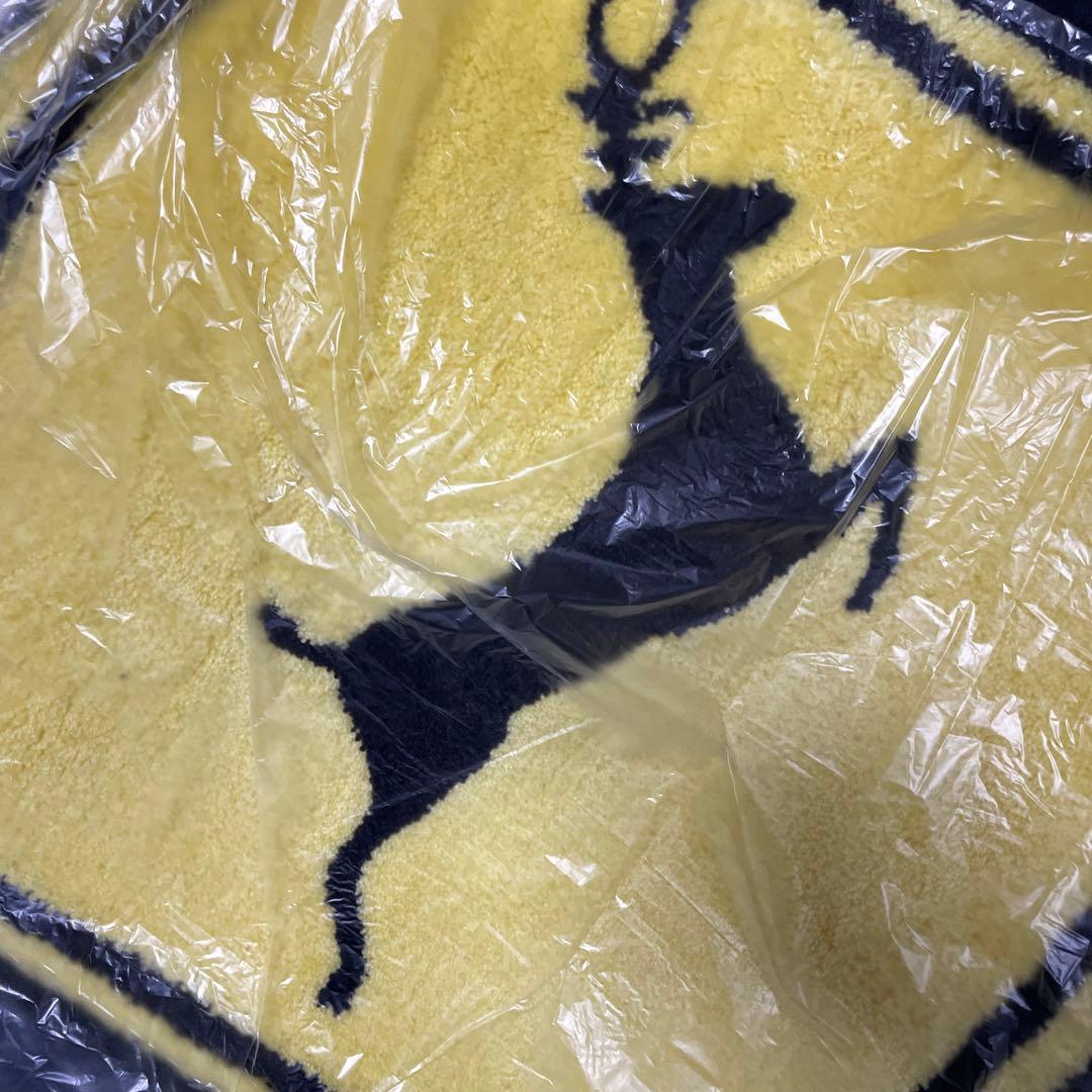 ¥B Sign Rug Yellow ¥ellow Bucks イエローバックス