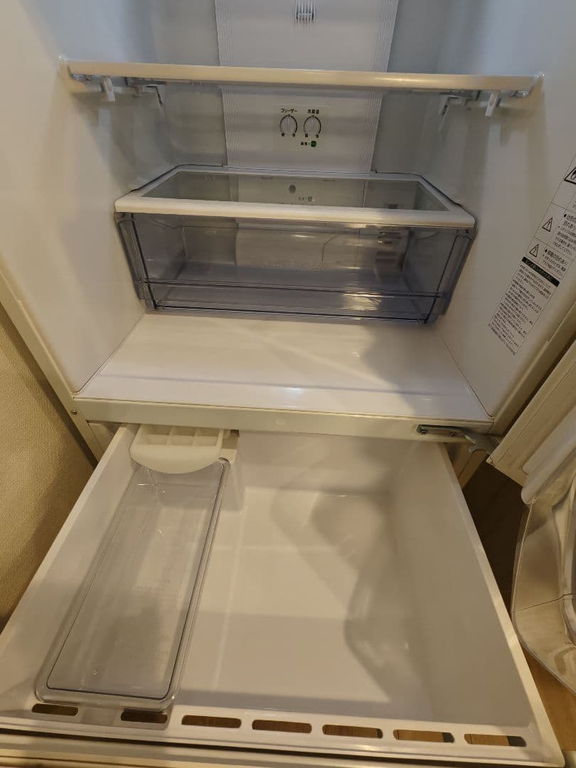 【極美品】AQUA冷凍冷蔵庫 272L 右開き AQR-27K