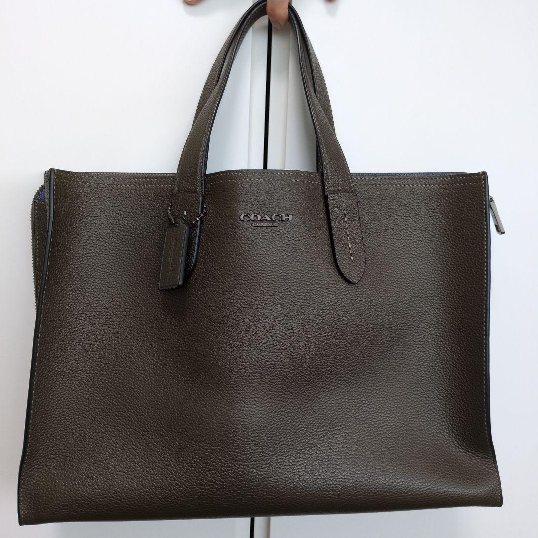 COACH カーキ レザートートバッグ