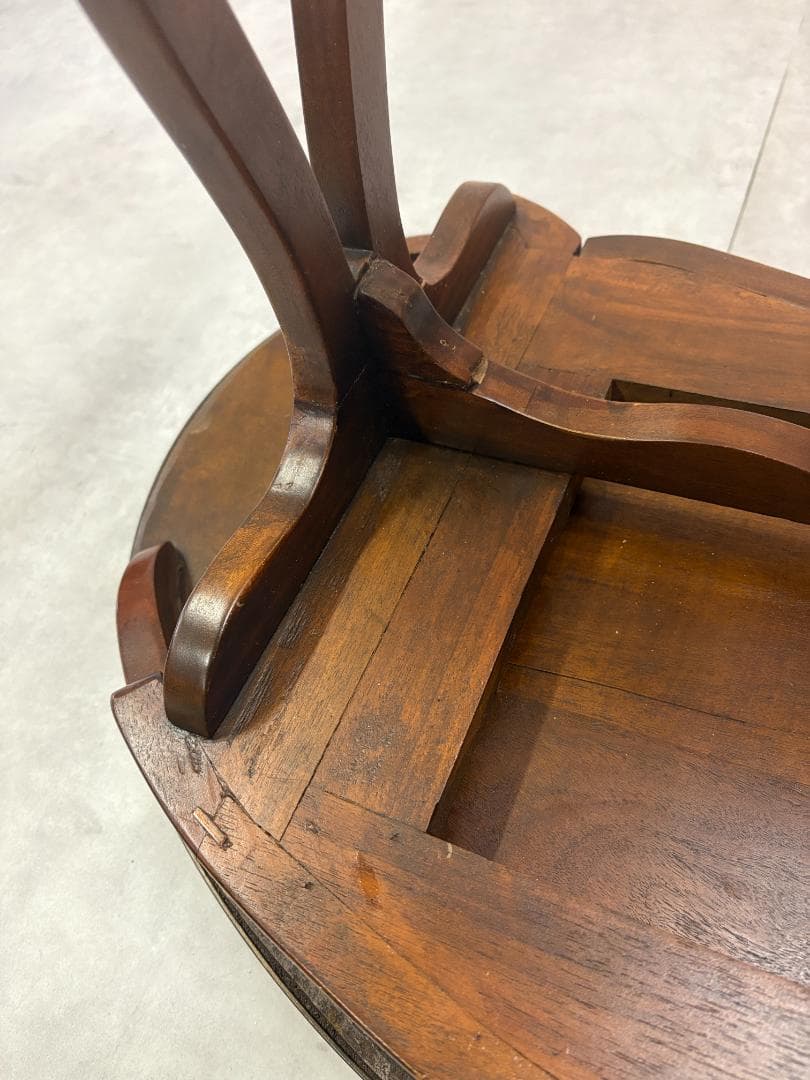 セオドア・アレキサンダー　オケージョナルテーブル