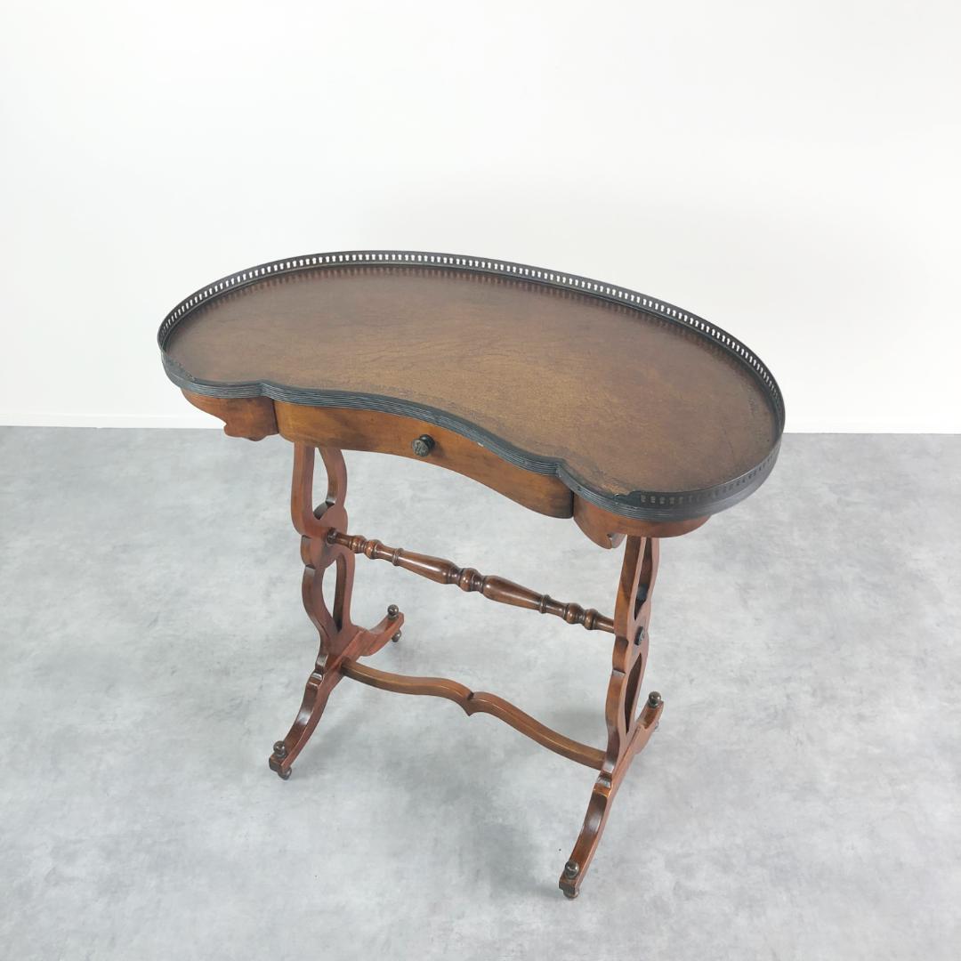 セオドア・アレキサンダー　オケージョナルテーブル